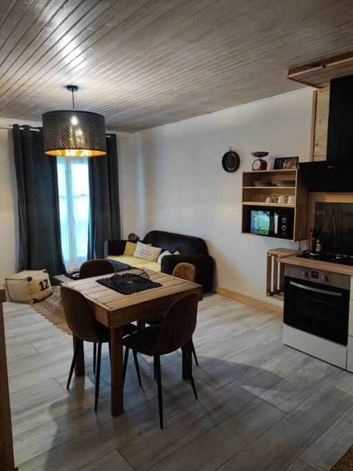 Appartement Chez Marie Et Aymeric バージュ エクステリア 写真